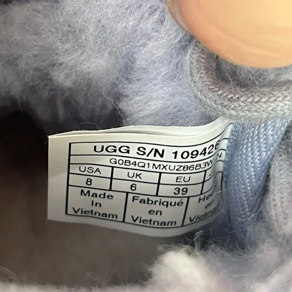 Grey UGG lace up ankle boots - Picture 8 of 8